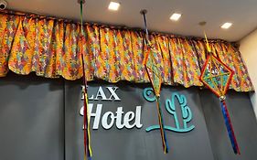 Lax Hotel - Acesso através de escadas - 4 andares - Sem elevador